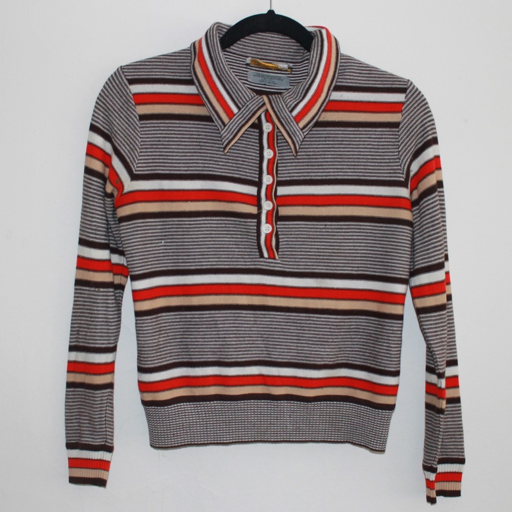1970s Vintage Wing Collar Striped Henley
